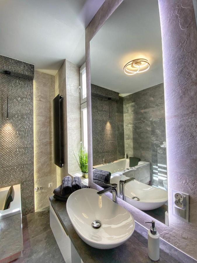 Apartament Bialy Z Jacuzzi Krakow Luaran gambar