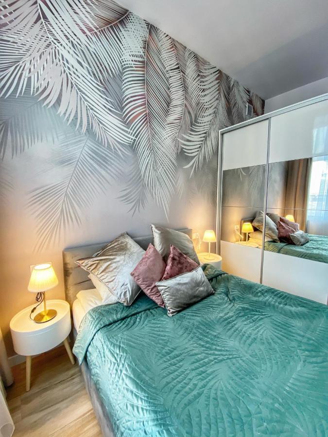 Apartament Bialy Z Jacuzzi Krakow Luaran gambar