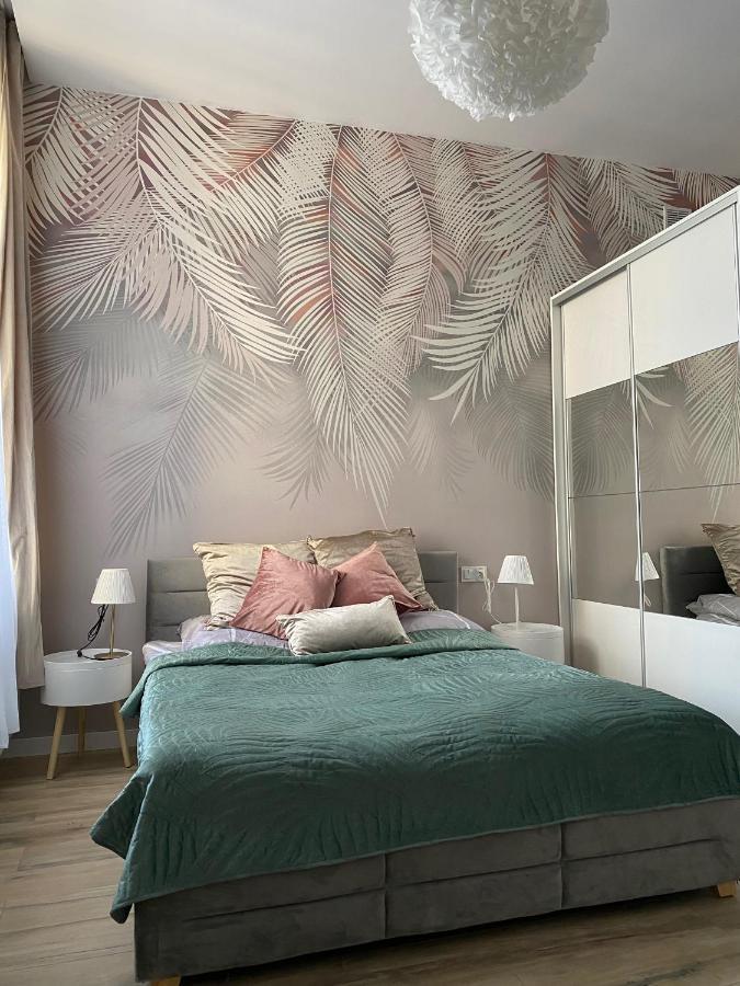 Apartament Bialy Z Jacuzzi Krakow Luaran gambar