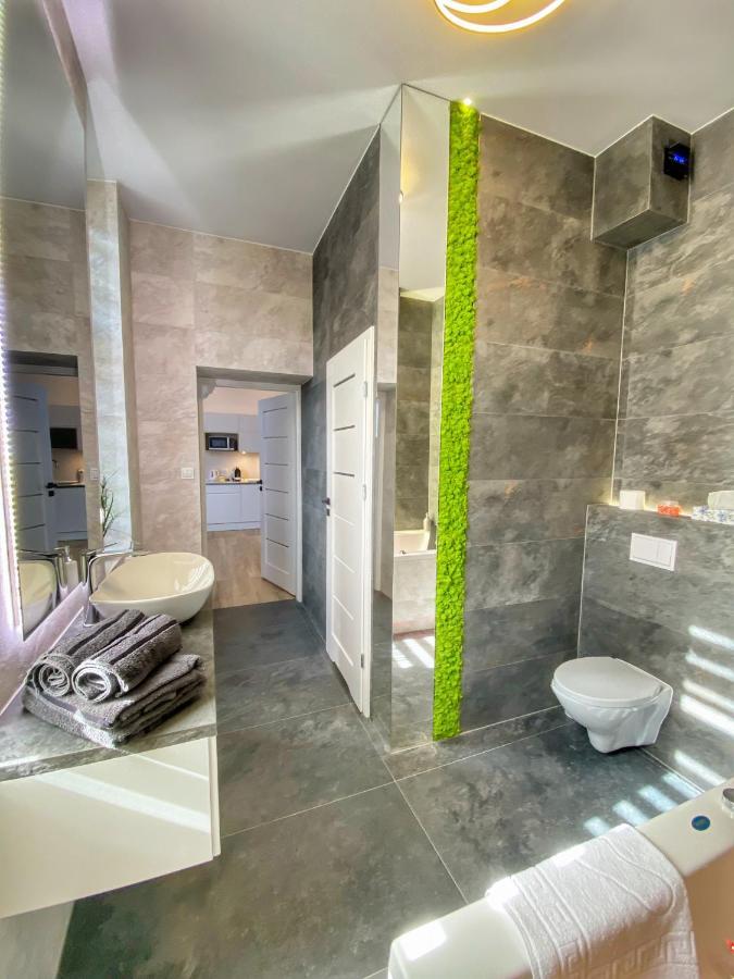 Apartament Bialy Z Jacuzzi Krakow Luaran gambar